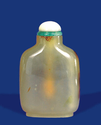 The Reverse: A chalcedony well hollowed silhouette hare picture snuff bottle with abalone on glass imitating jadeite stopper.