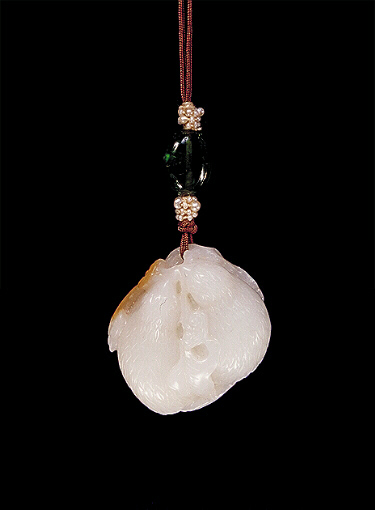 Nephrite Pendant, mutton fat pair of quail pendant, with a small russet area carved as lingzhi fungus.