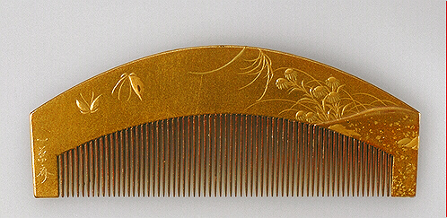 Reverse: Lacquer Butterfly Comb