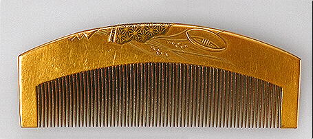 Lacquer Fan Comb