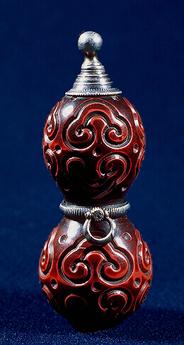 Guri Lacquer Netsuke and Snuff Bottle