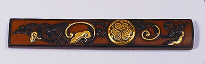 Mon & Reishi Fungus Kozuka